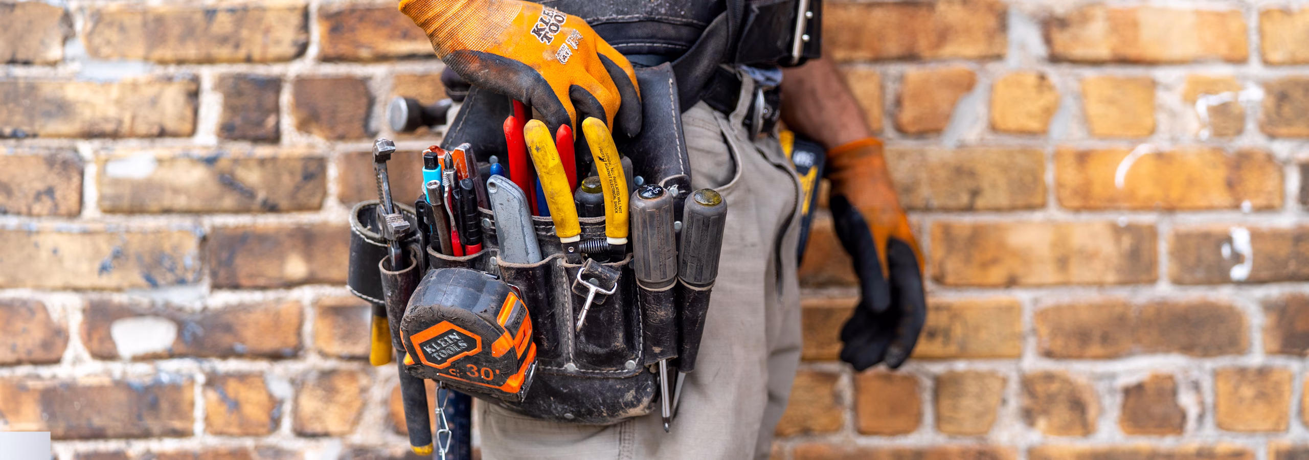G5 Electric electrician's tool belt.